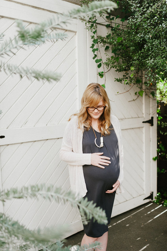 Simple natural light maternity photos