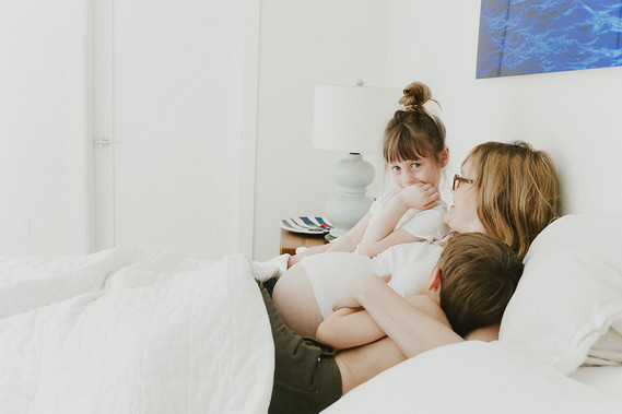 maternity photos with kids