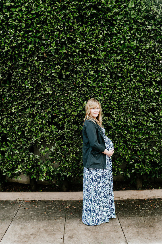 natural, homey maternity photos