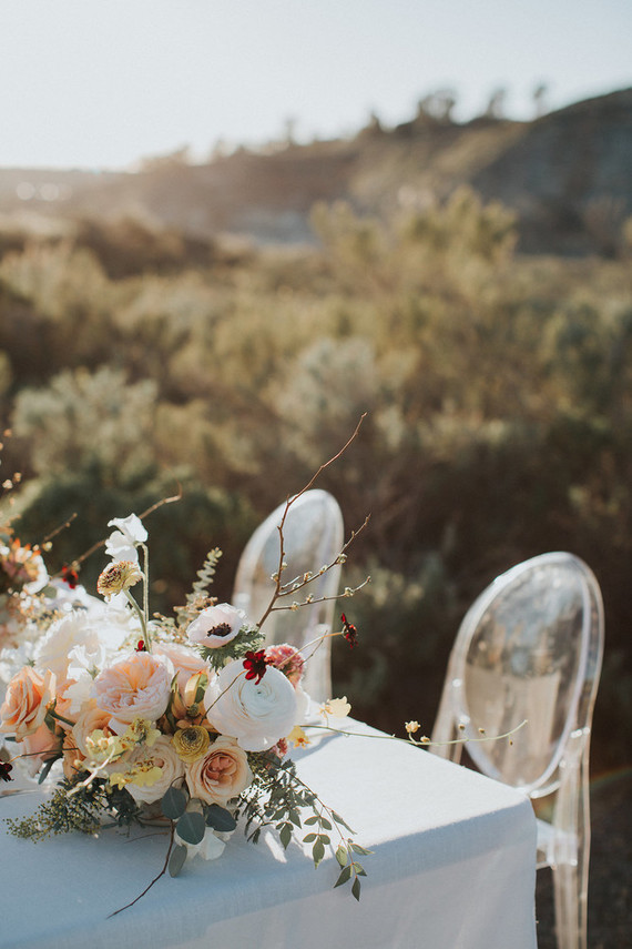 Bohemian spring wedding flowers Inspiration