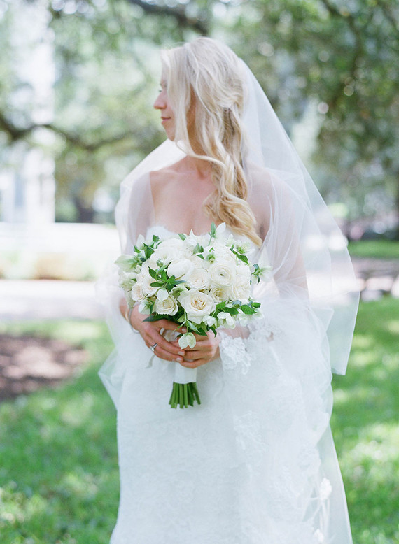 White bridal bouquet