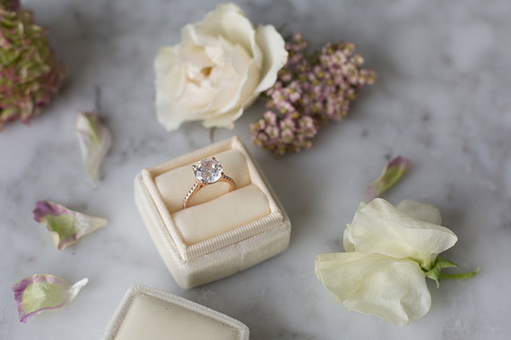 Romantic wedding ring