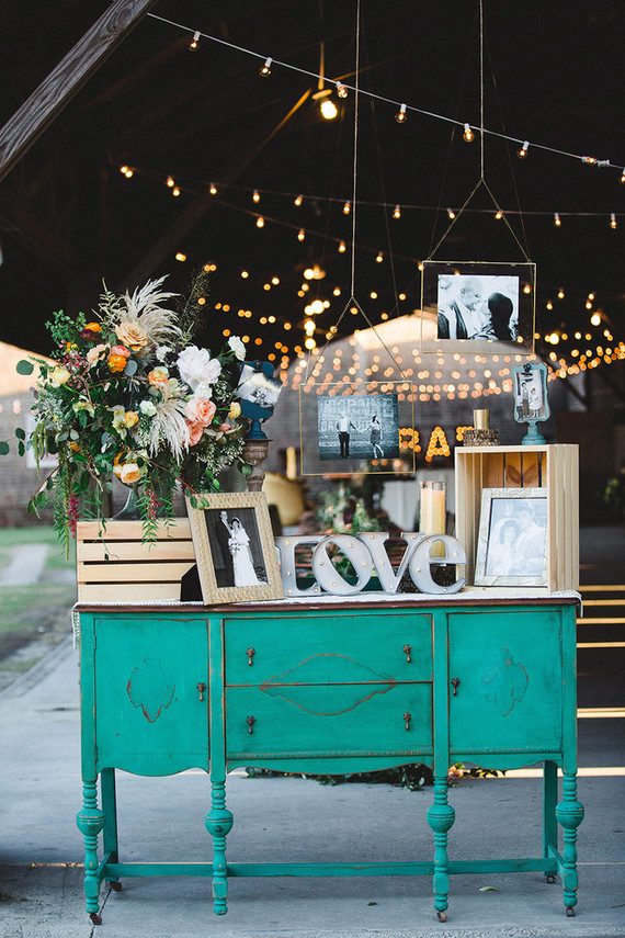 Wedding photo table