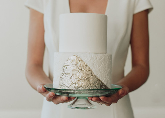 Modern wedding cake
