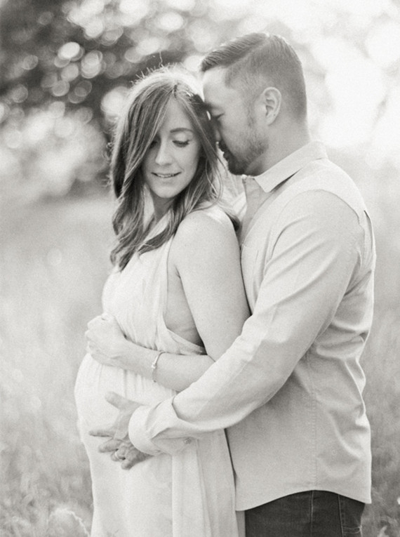 Mossy Oaks romantic maternity photos