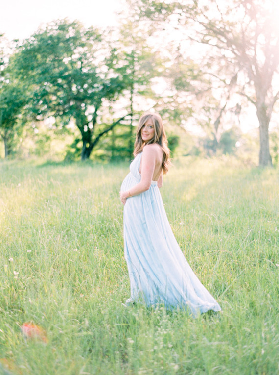 Mossy Oaks romantic maternity photos