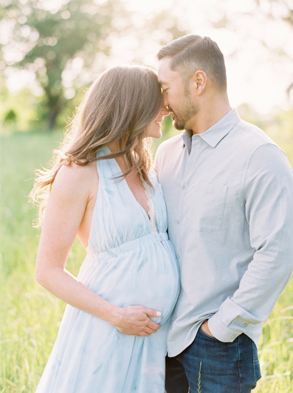 Mossy Oaks romantic maternity photos