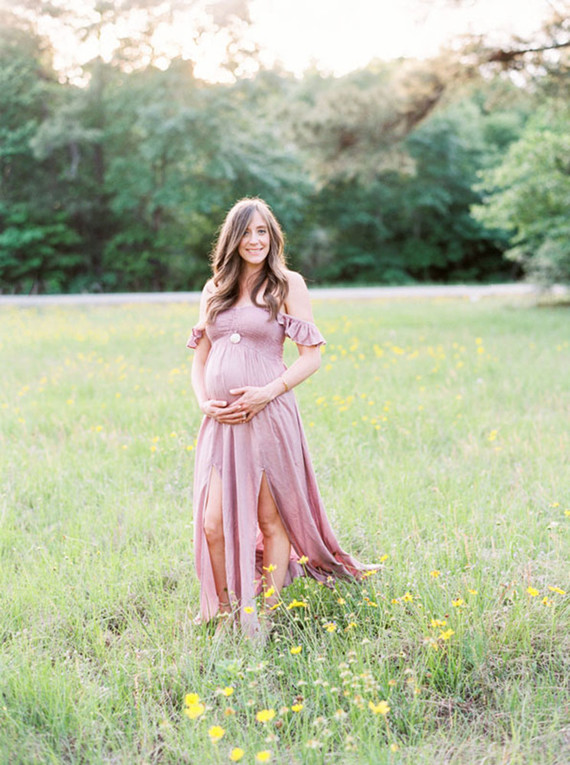 Mossy Oaks romantic maternity photos