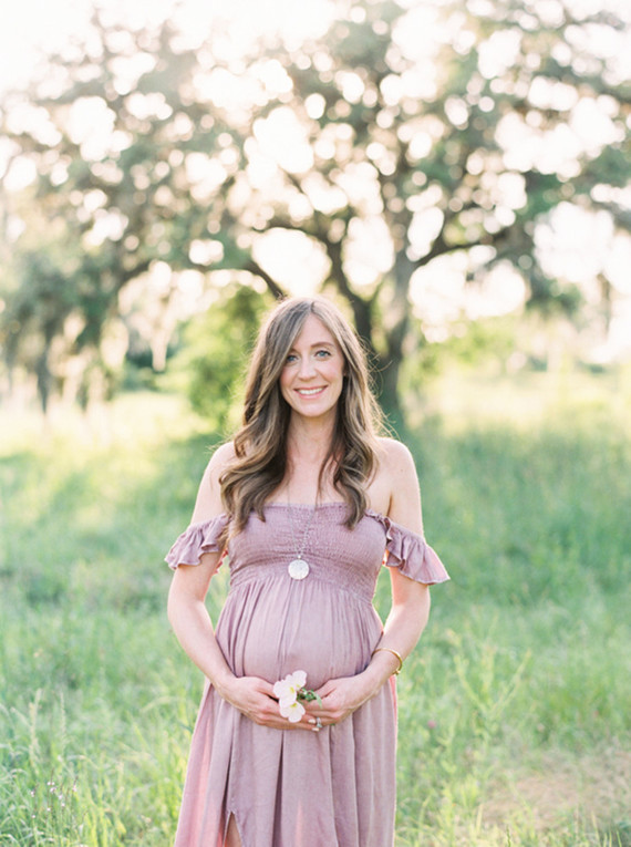 Mossy Oaks romantic maternity photos