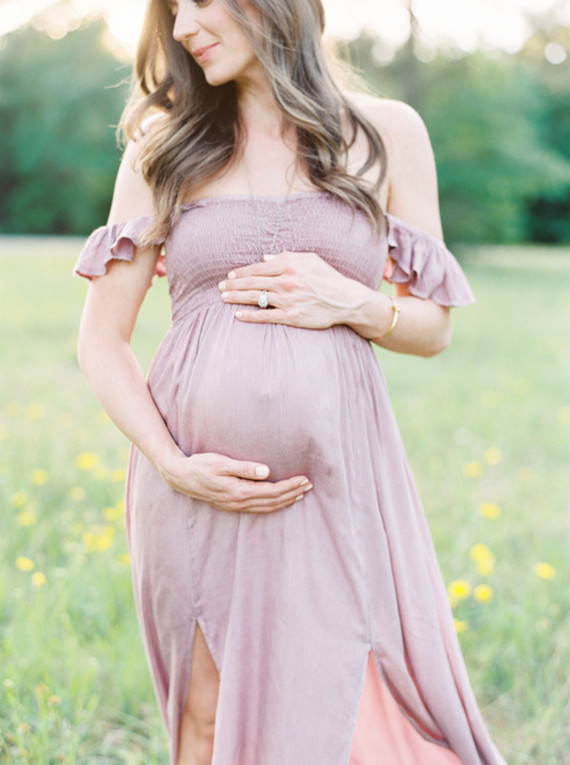Mossy Oaks romantic maternity photos