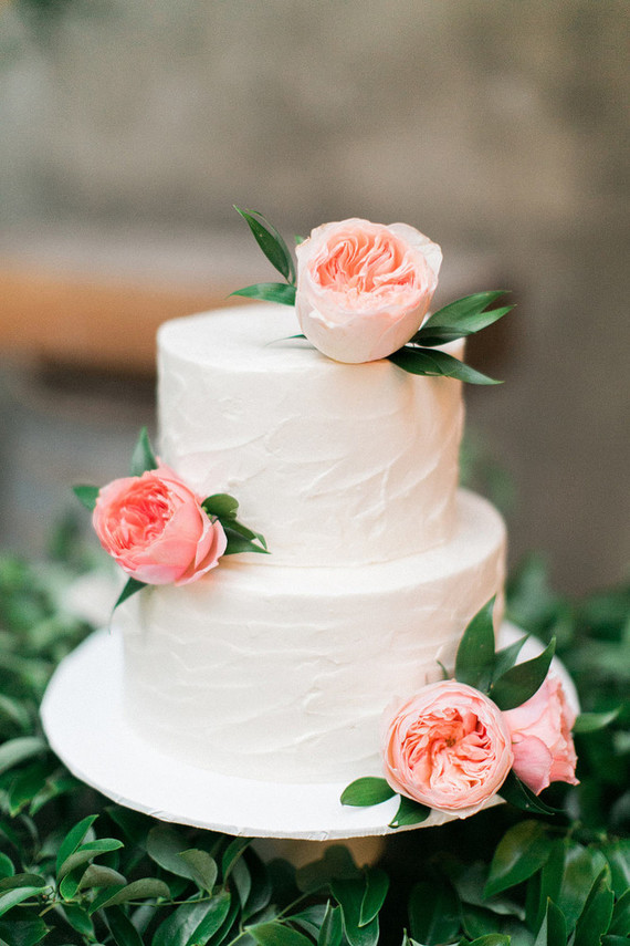 Floral wedding cake