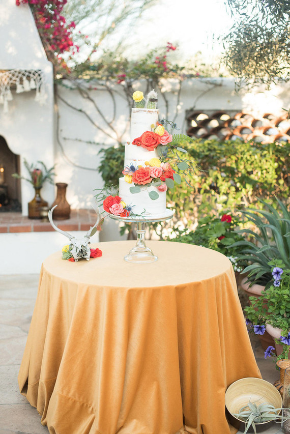 Cake table