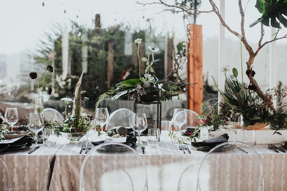 Modern wedding table