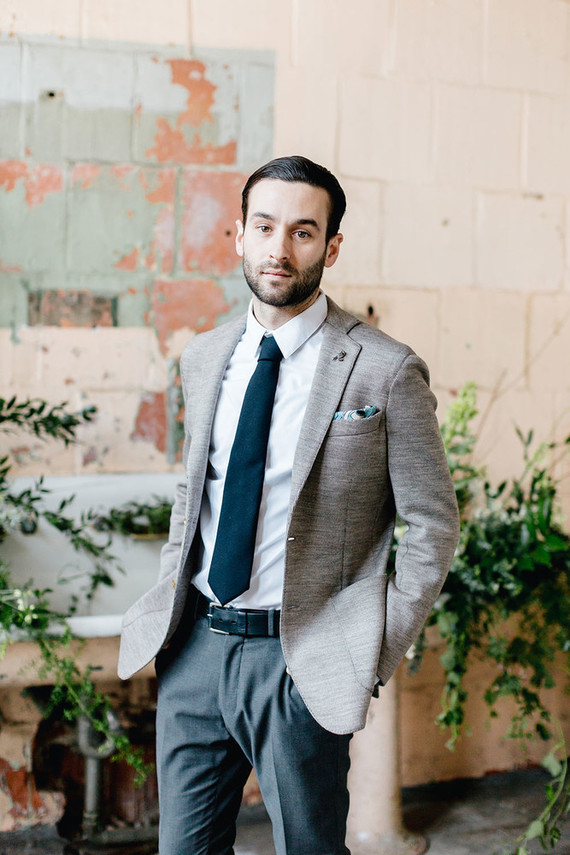 Groom's fashion