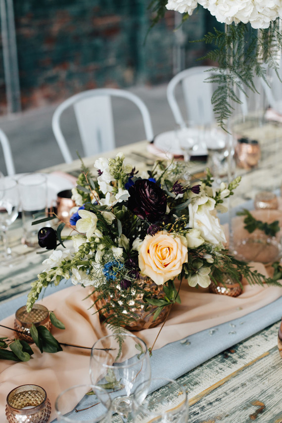 Modern centerpiece