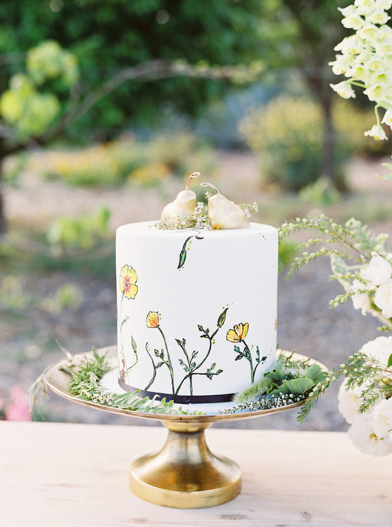 Floral wedding cake