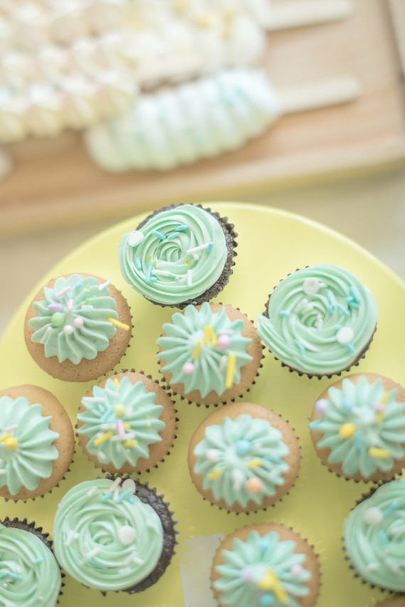 Pastel dessert party