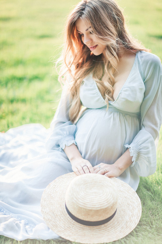dress maternity photos