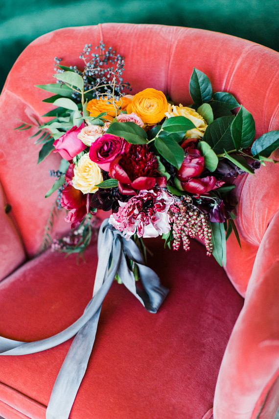 Bold bridal bouquet