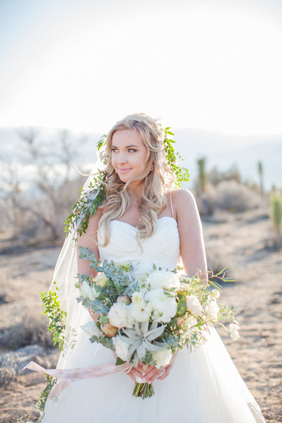 White bridal bouquet