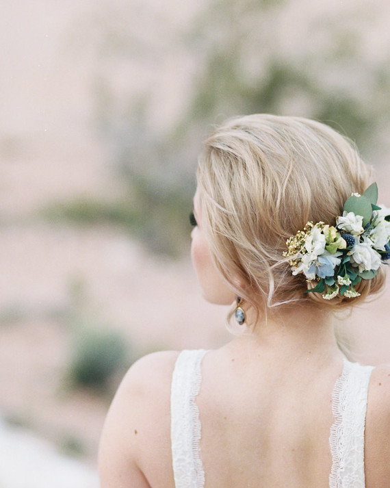 Desert elopement inspiration in Las Vegas Wedding Inspiration