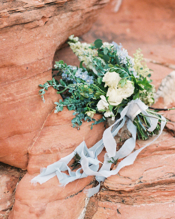 Desert elopement inspiration in Las Vegas Wedding Inspiration