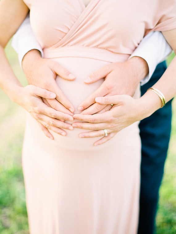 Apple blossom maternity photos