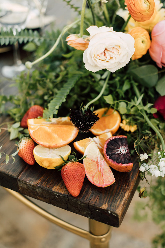 Colorful citrus-inspired wedding