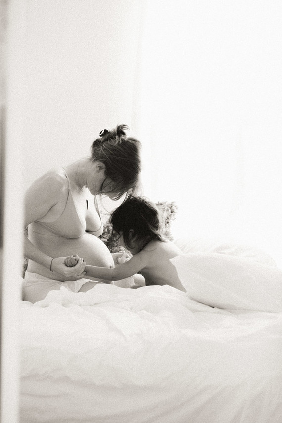 Lifestyle maternity photos