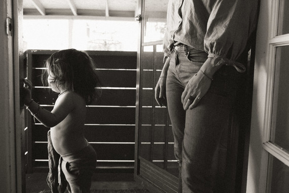 Lifestyle family newborn photos