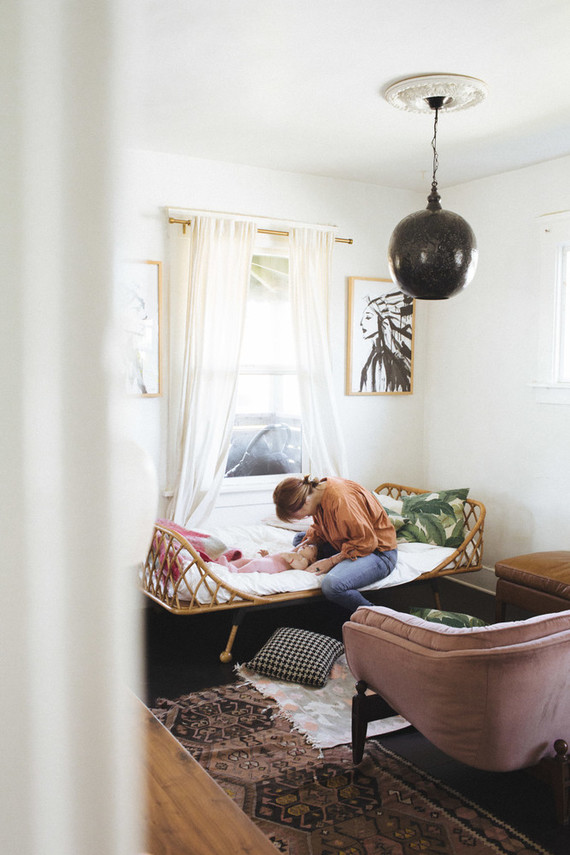 Lifestyle family newborn photos