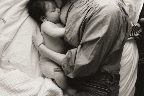 Lifestyle family newborn photos