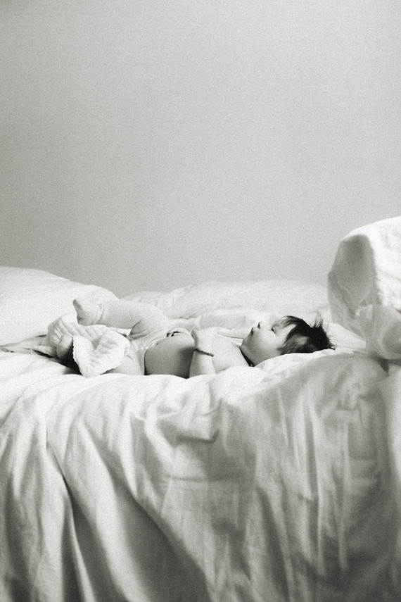 Lifestyle family newborn photos