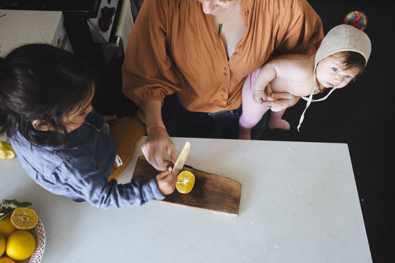 Lifestyle family newborn photos