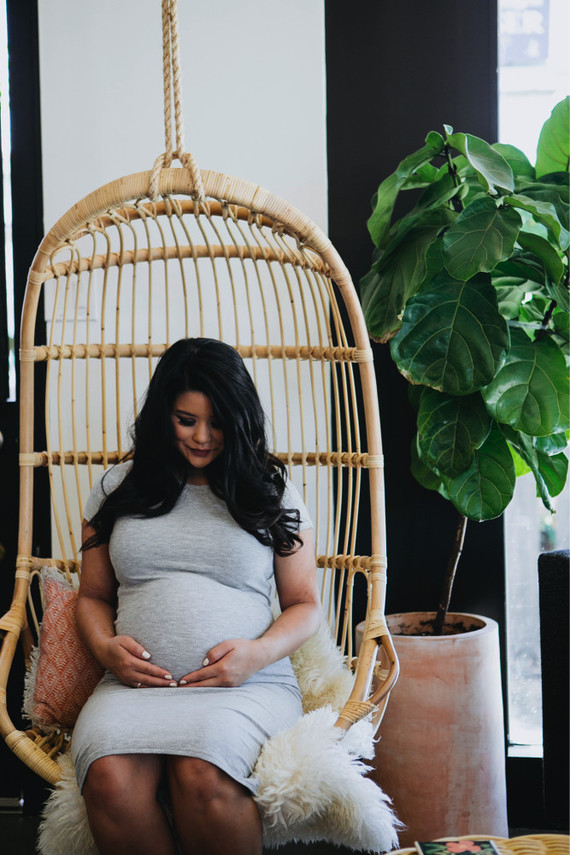 Coffee shop maternity photos