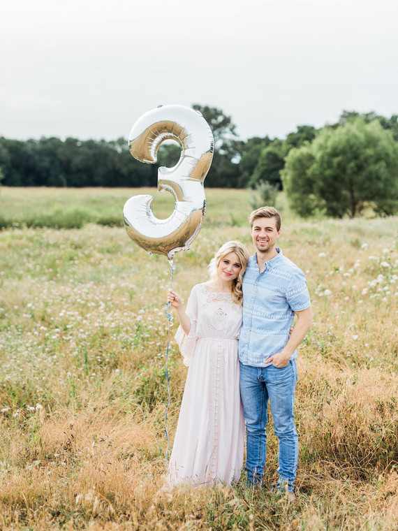 Pregnancy announcement photos