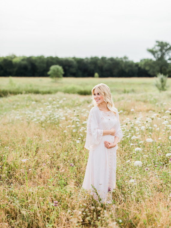 Pregnancy announcement photos