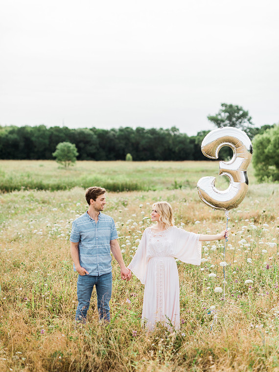 Pregnancy announcement photos