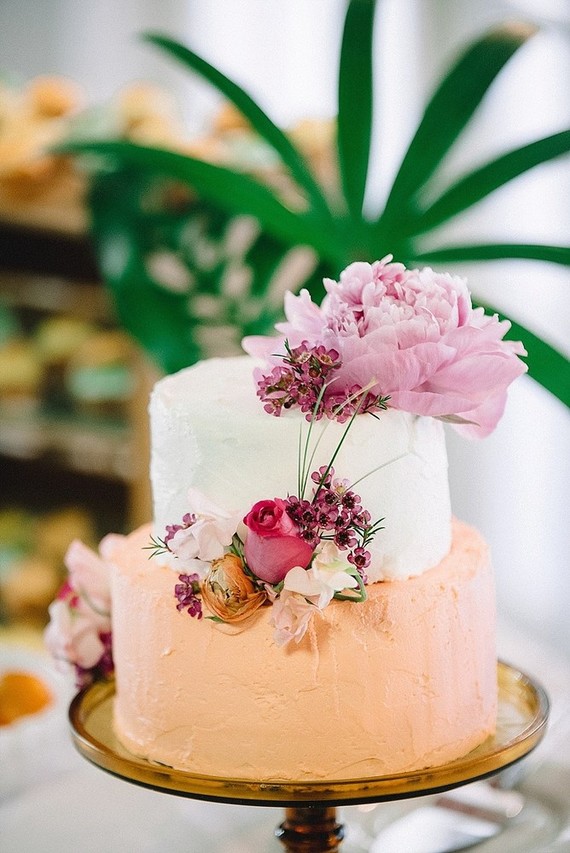Floral wedding cake