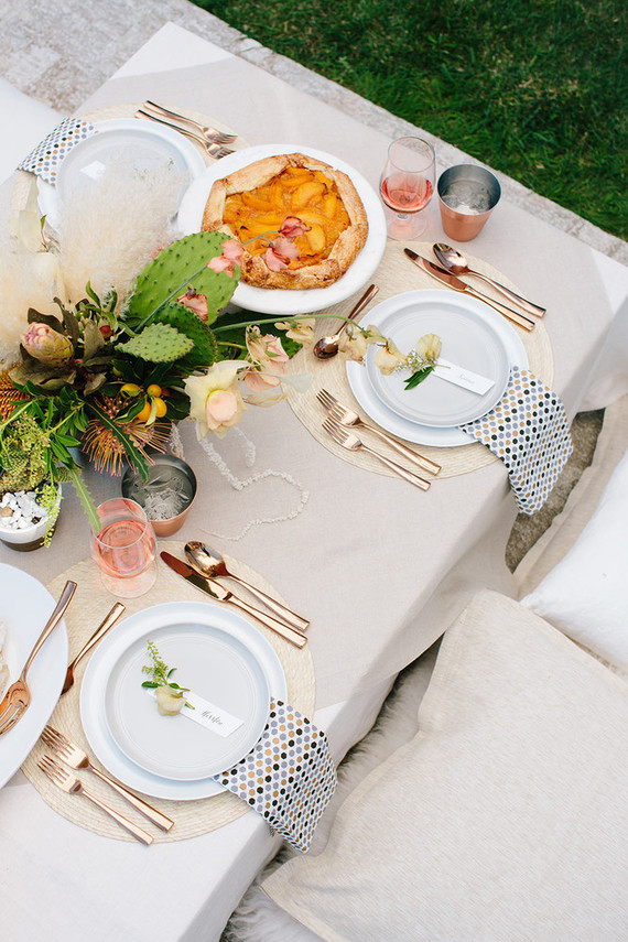 summer outdoor entertaining