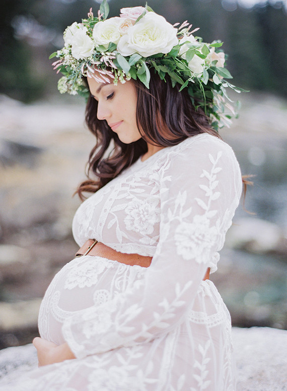 Seaside family maternity photos