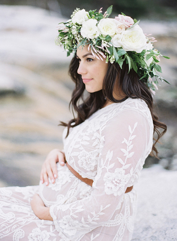 Seaside family maternity photos