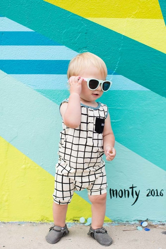 Art wall birthday photo session