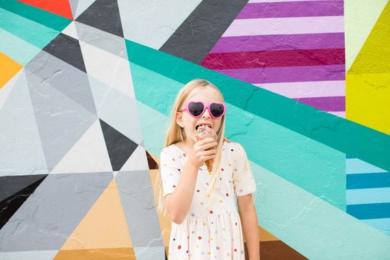 Art wall birthday photo session