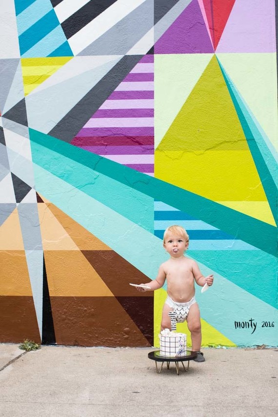 Art wall birthday photo session