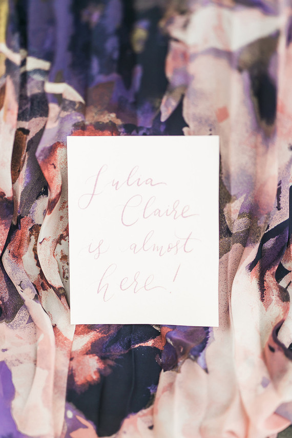 elegant styled maternity photos