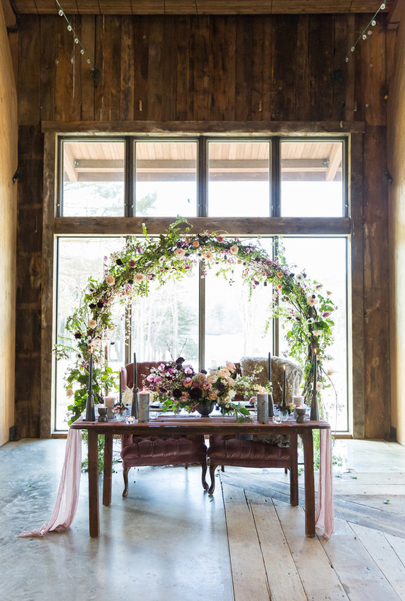 romantic sweetheart table