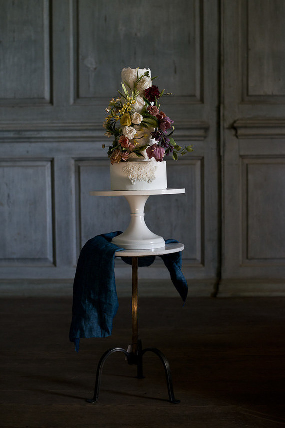 floral wedding cake