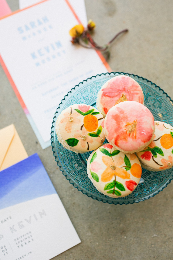 floral macarons