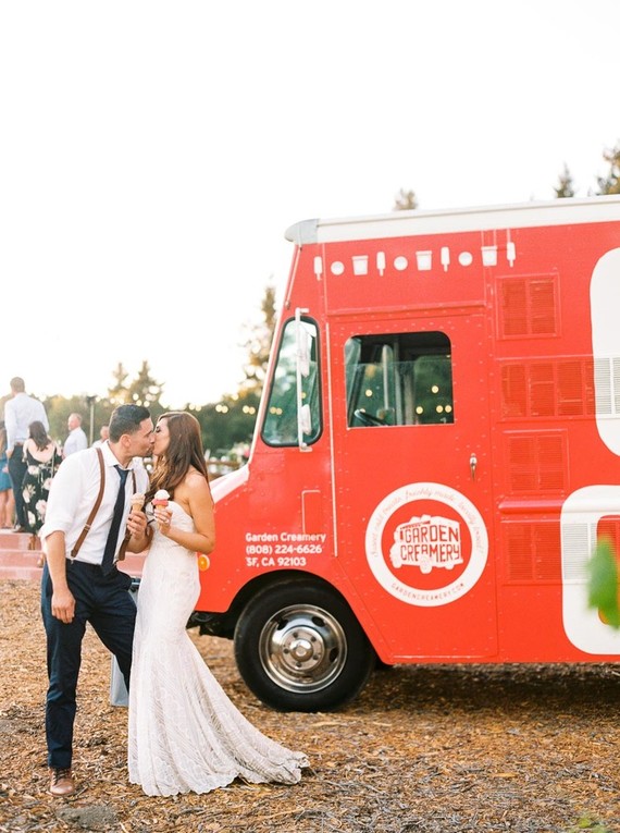 Ice truck for wedding